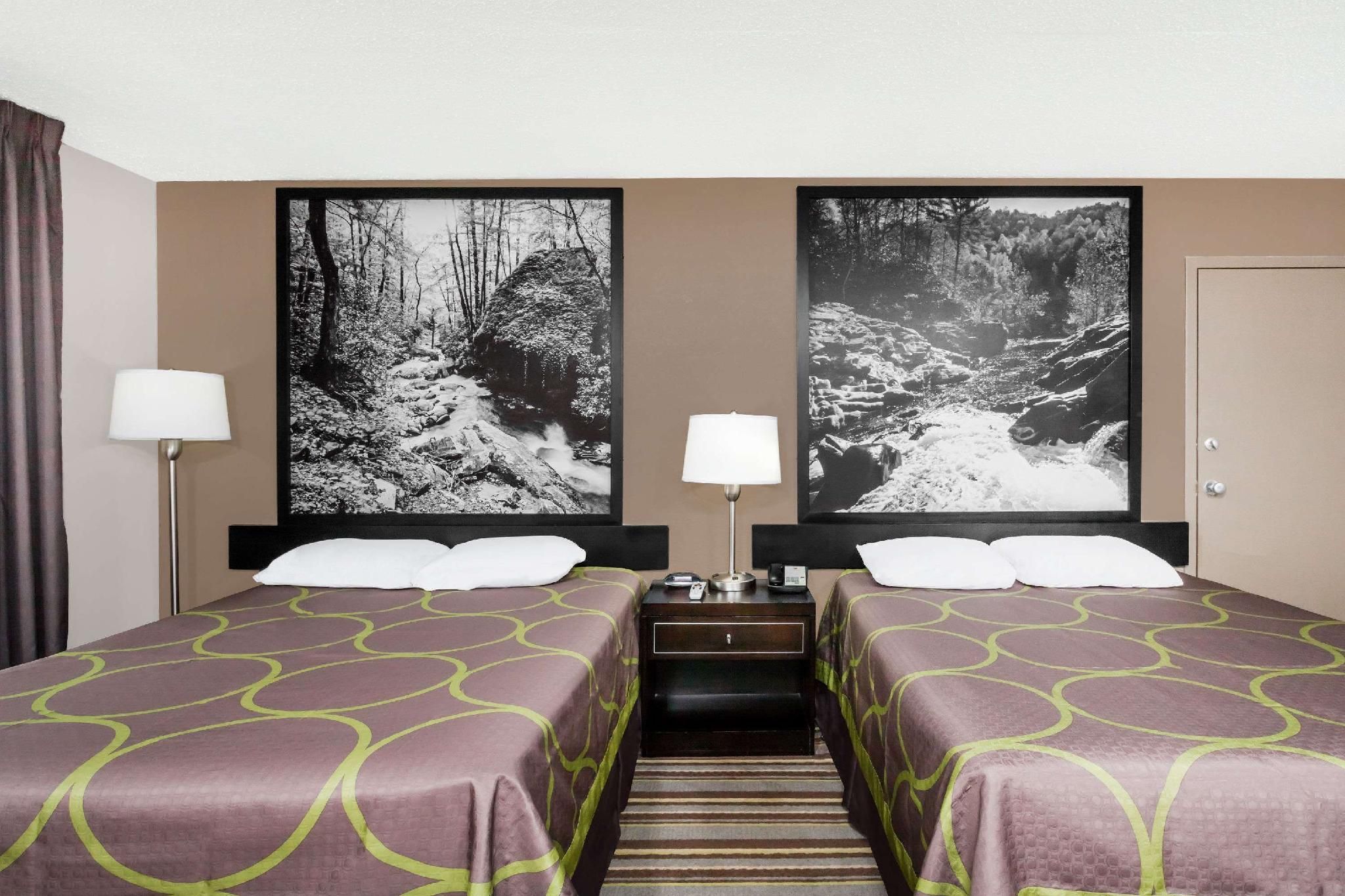 2 Queen Beds Non-Smoking