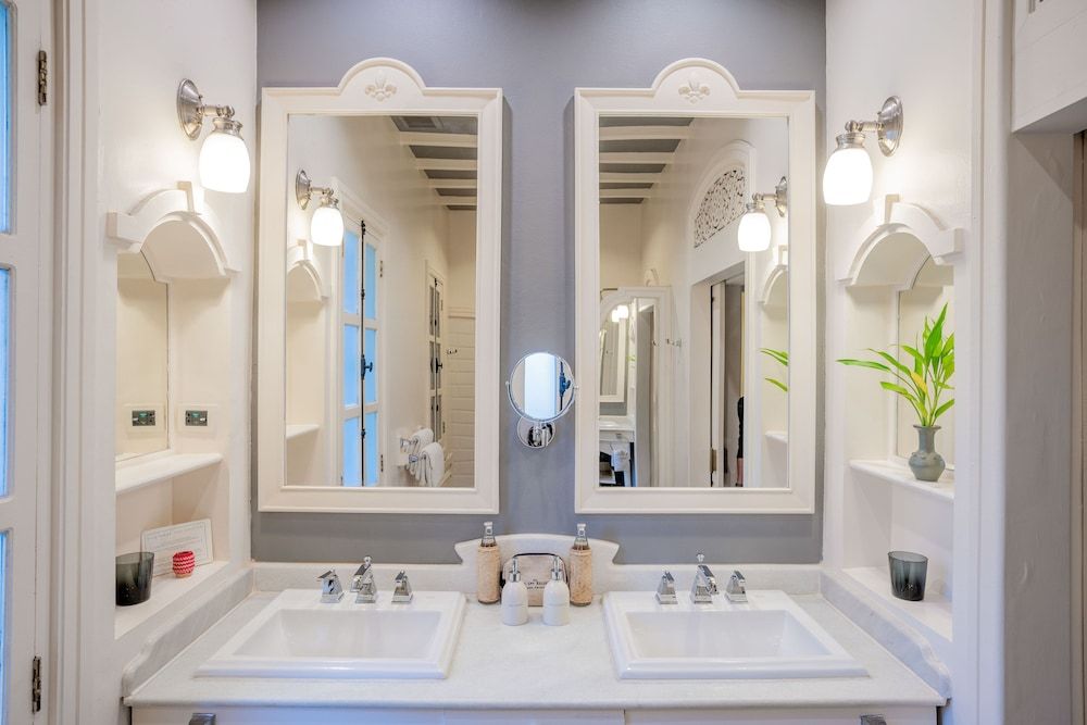 The Luang Say Residence Pioneer Suite King 24