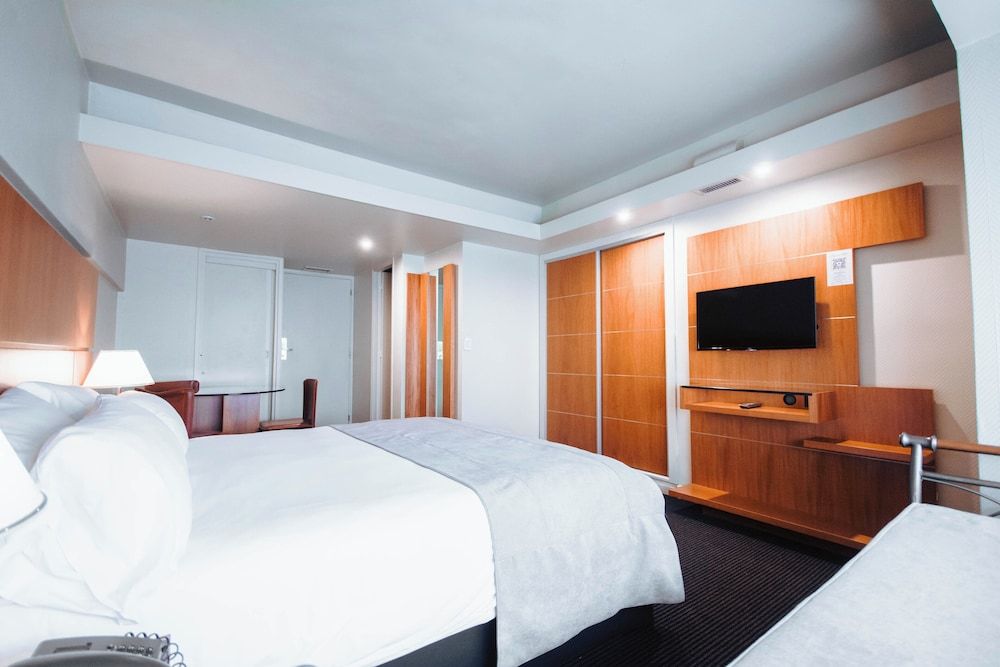 Hotel Spa Republica Superior Triple Room 3