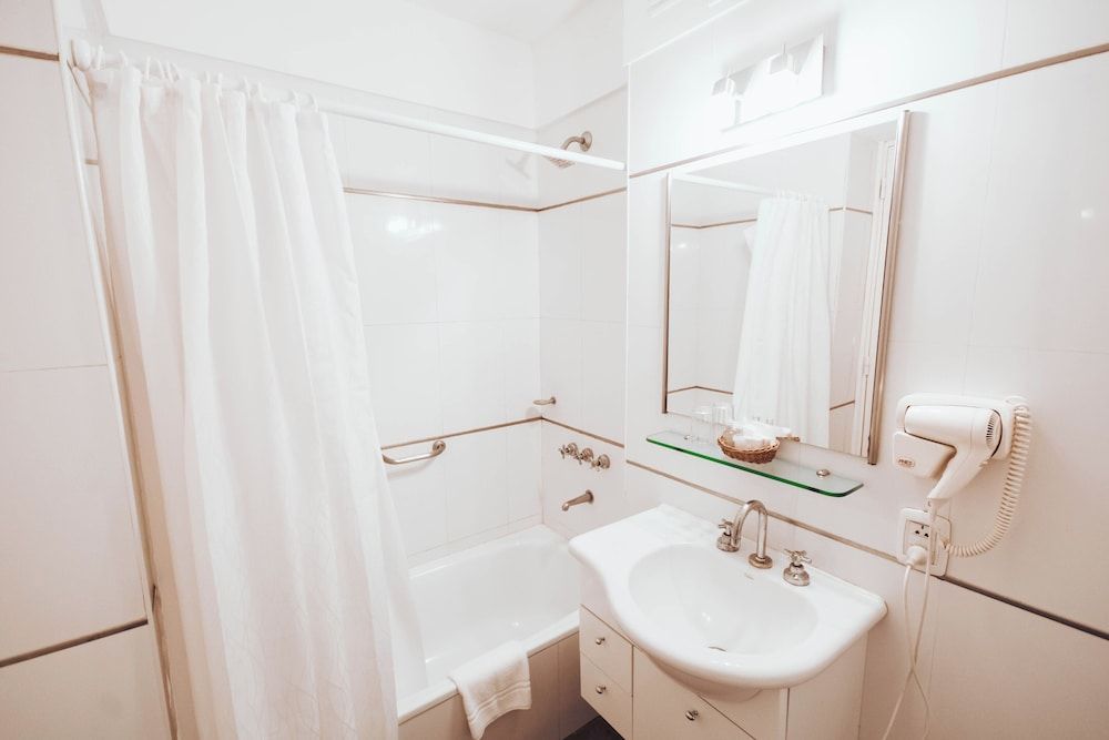 Hotel Spa Republica Superior Triple Room 6