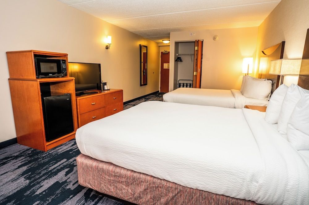 Room, 2 Queen Beds, Non Smoking