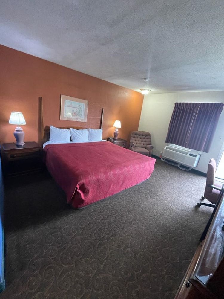 Room, 1 King Bed, Non Smoking