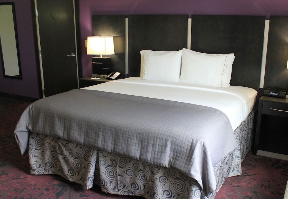 undefined Holiday Inn Express Hotels & Suites Columbus-Polaris Parkway by IHG 2