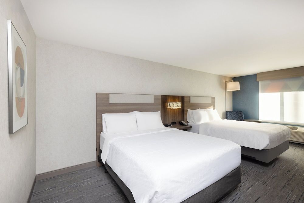 Standard Room, 2 Queen Beds, Accessible (Accessible Tub)