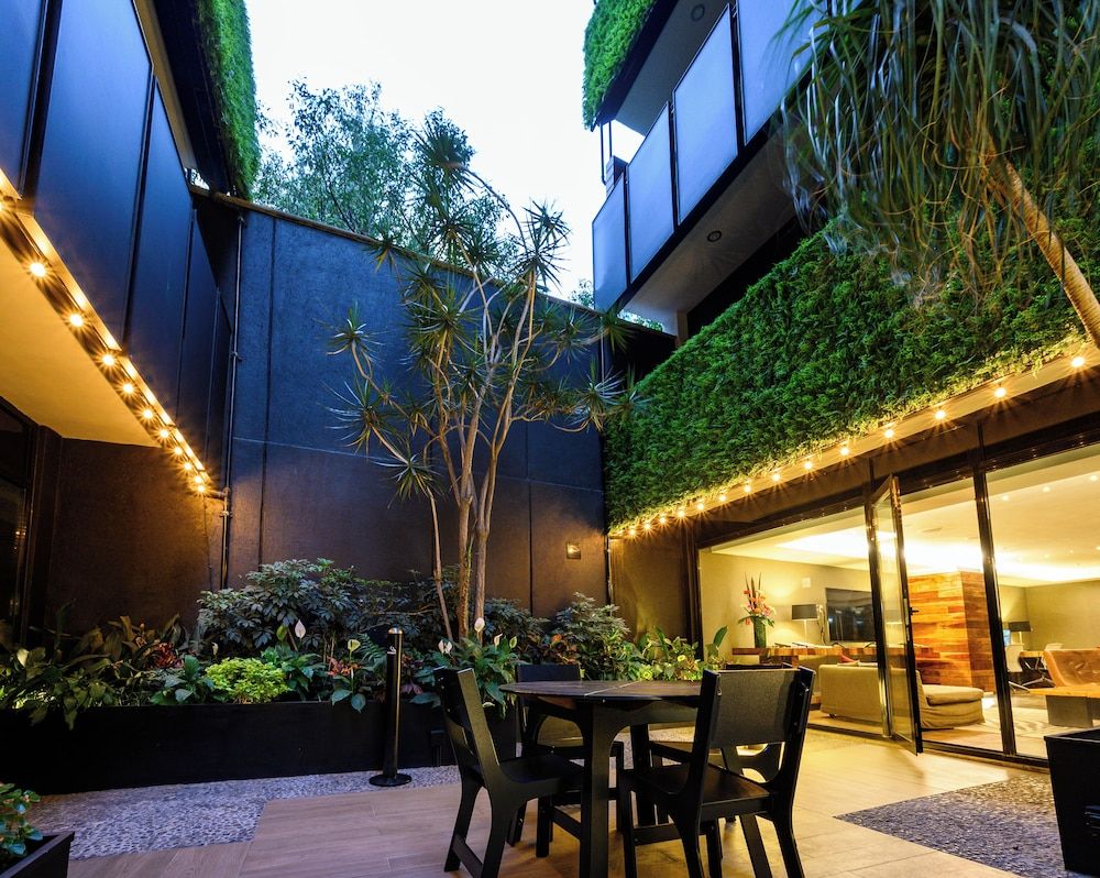 undefined Las Suites Campos Eliseos 4