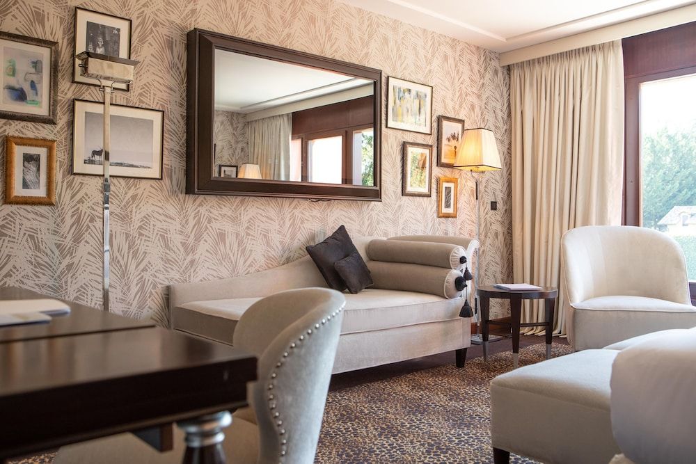La Reserve Geneve Hotel and Spa Presidential Suite, 1 King Bed 5
