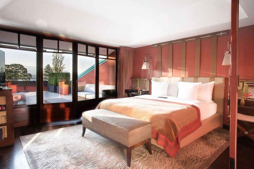 La Reserve Geneve Hotel and Spa Mont Blanc Lake Suite - King Bed