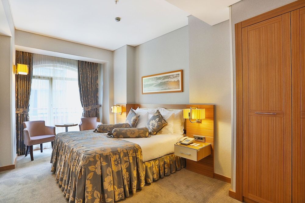 Hotel Momento - Special Class Economy Double Room, 1 Double Bed 4