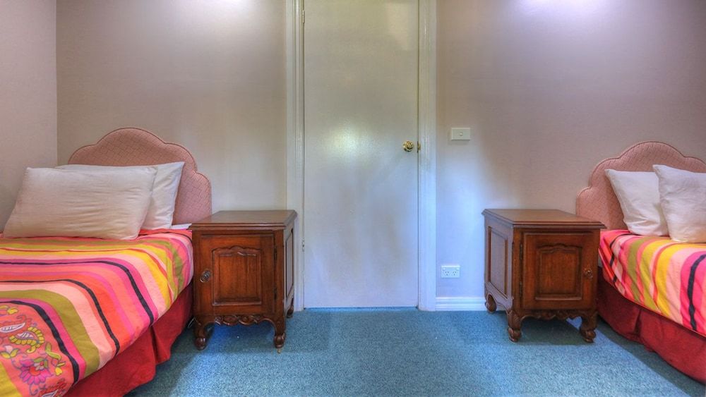 Apartment (St Johns)