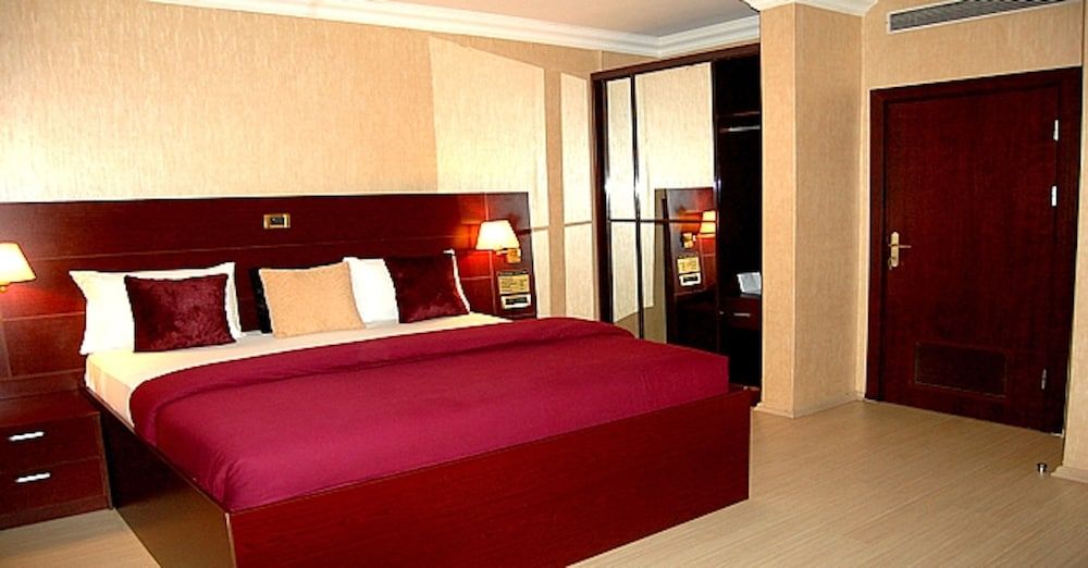 Chesney Hotel