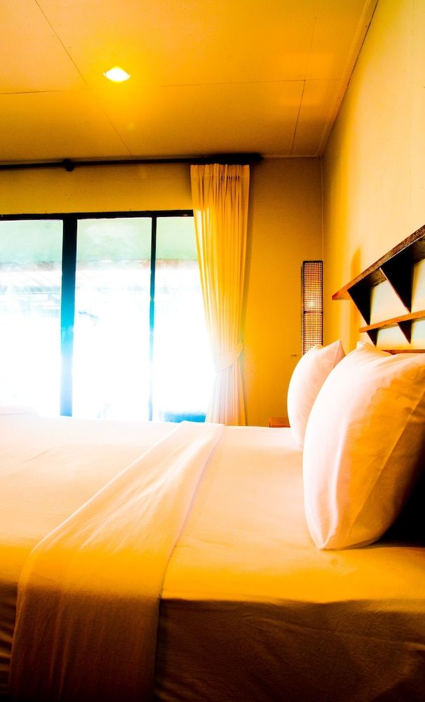 Wimaan Buri Resort Standard Double Room 8