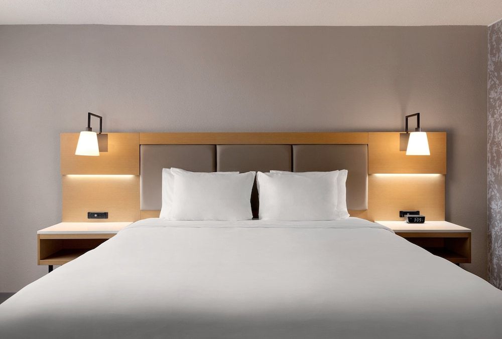 undefined Holiday Inn Philadelphia Arpt-Stadium Area by IHG 10