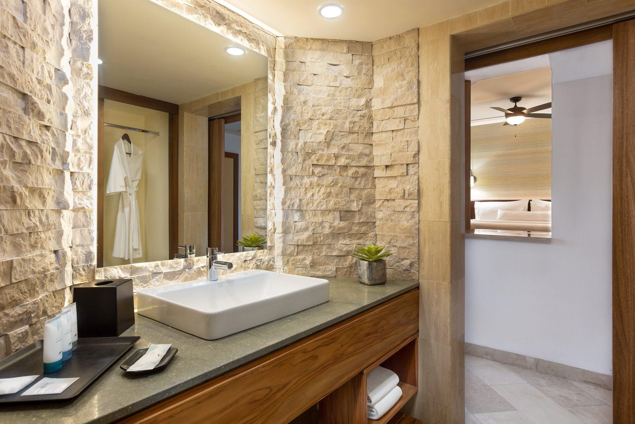 Premium Jr Suite, All-Inclusive, 1 Bedroom Junior Suite, 1 King, Sofa bed, Resort view, Balcony