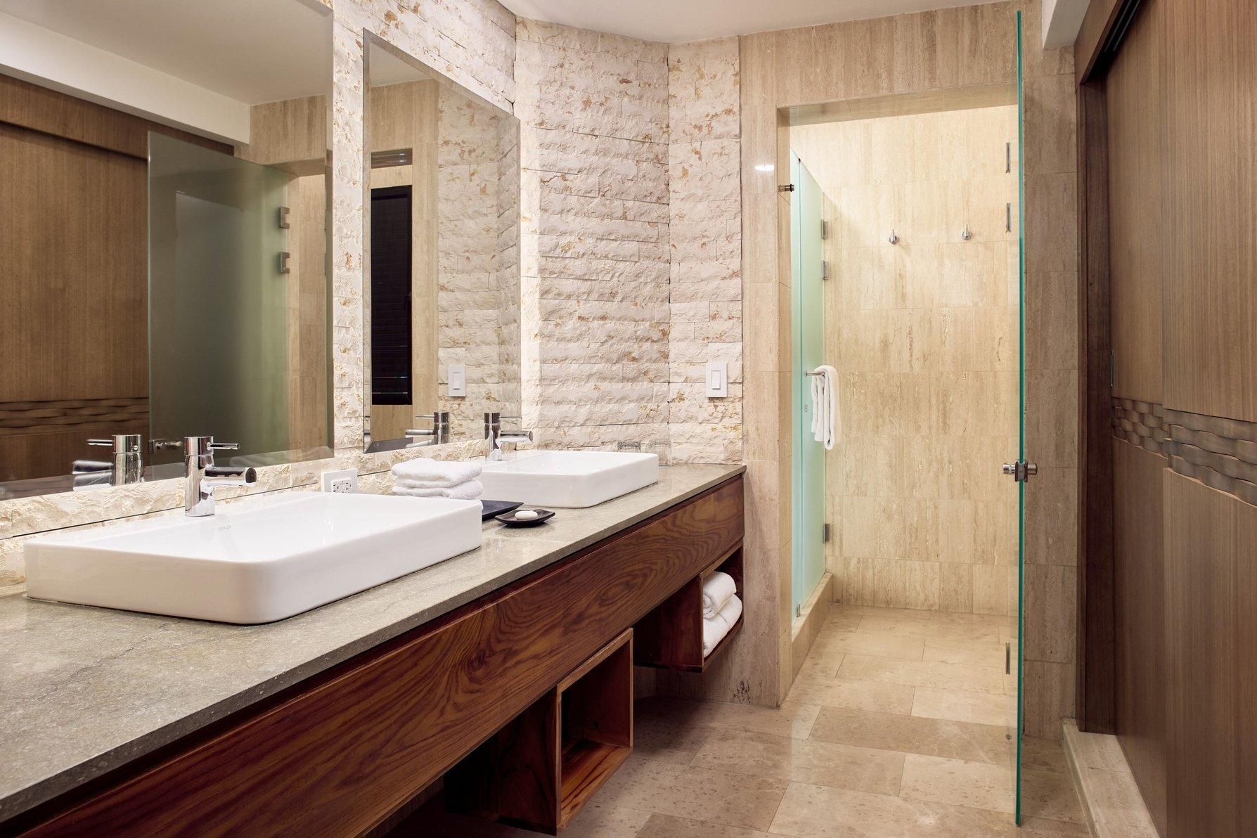 Deluxe Jr Suite, All-Inclusive, 1 Bedroom Junior Suite, 1 King, Sofa bed, Resort view, Balcony