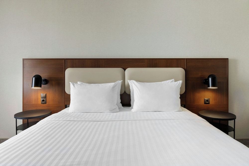 Courtyard München City Ost Room, 1 King Bed 3