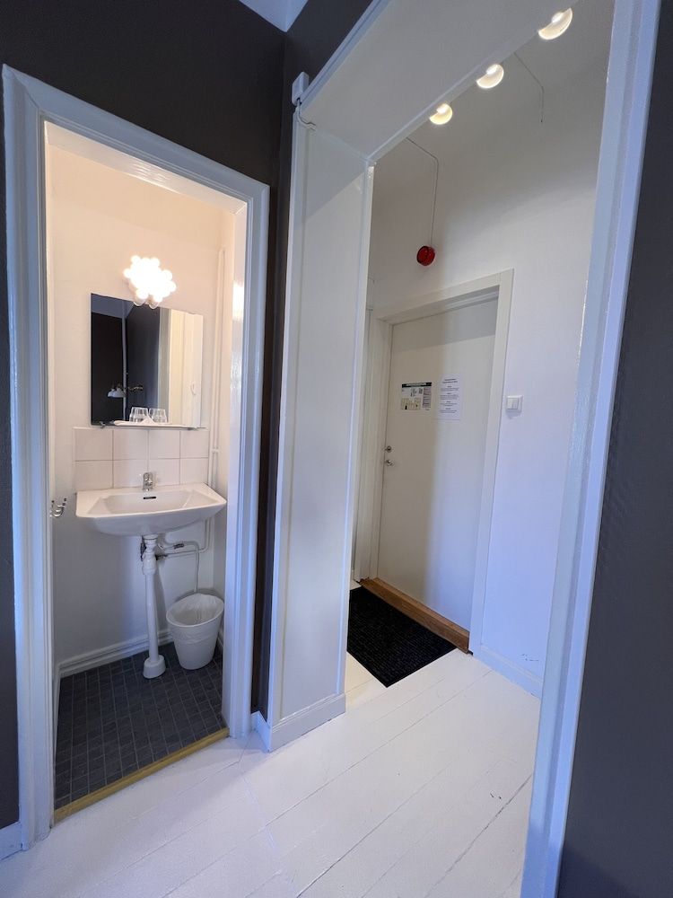 Vattengrändens Vandrarhem & Hotel Superior Twin Room 5