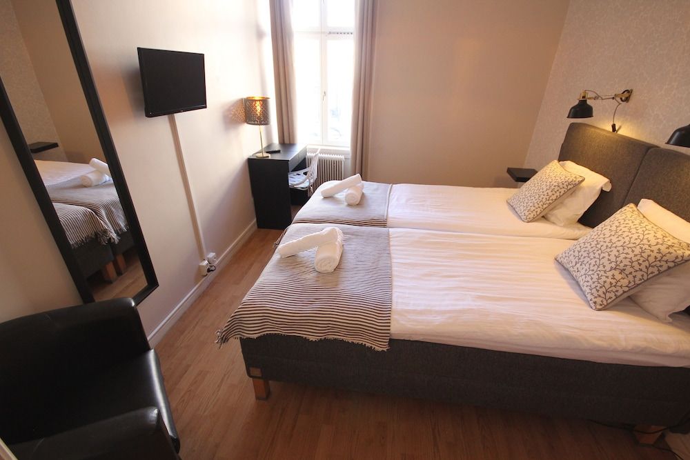 Vattengrändens Vandrarhem & Hotel Standard Double or Twin Room, Shared Bathroom 2