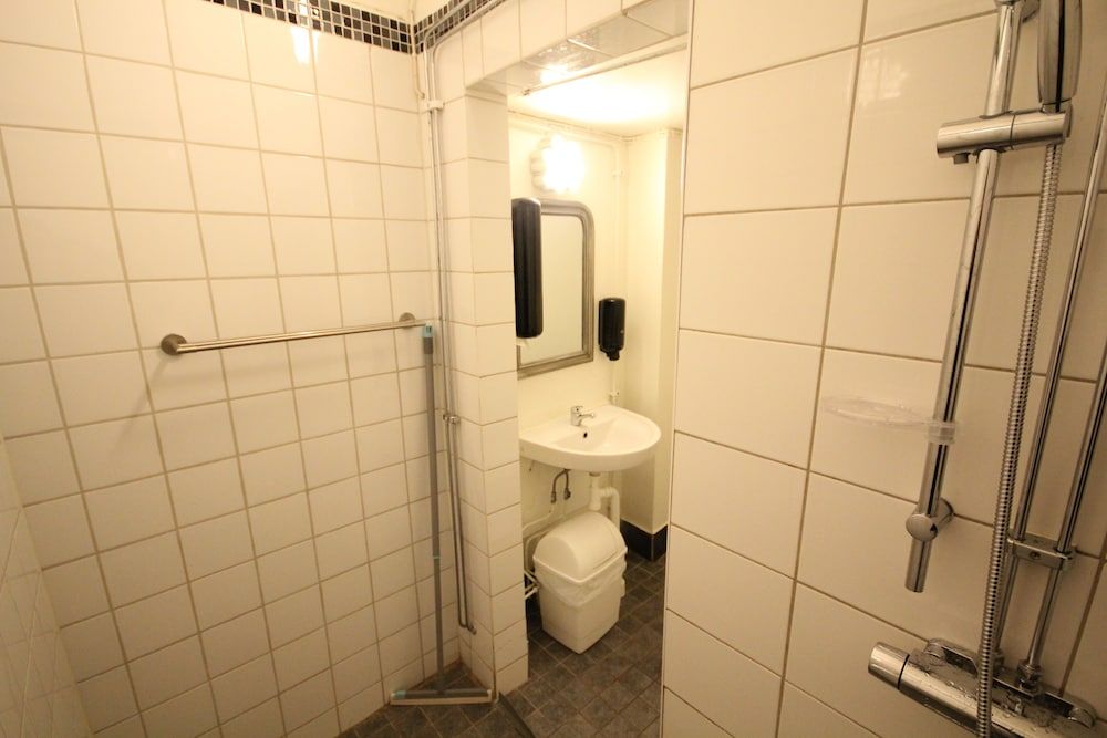 Vattengrändens Vandrarhem & Hotel Superior Twin Room 7