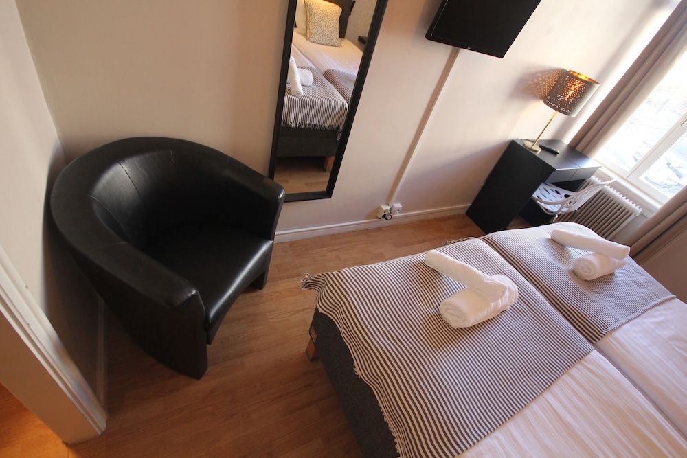 Vattengrändens Vandrarhem & Hotel Standard Double or Twin Room, Shared Bathroom 9