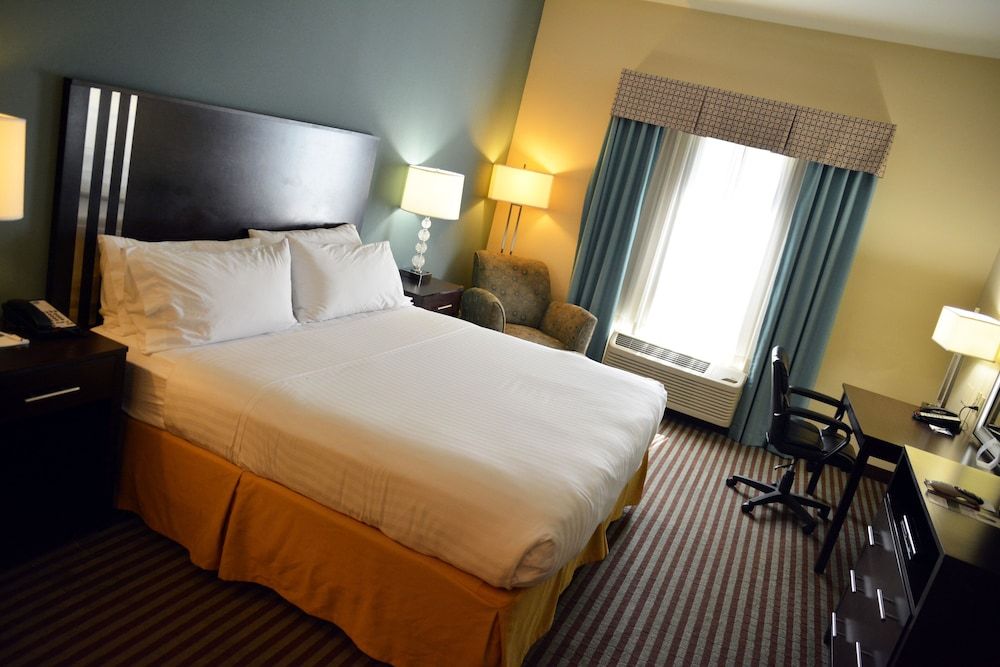 Standard Room, 1 King Bed