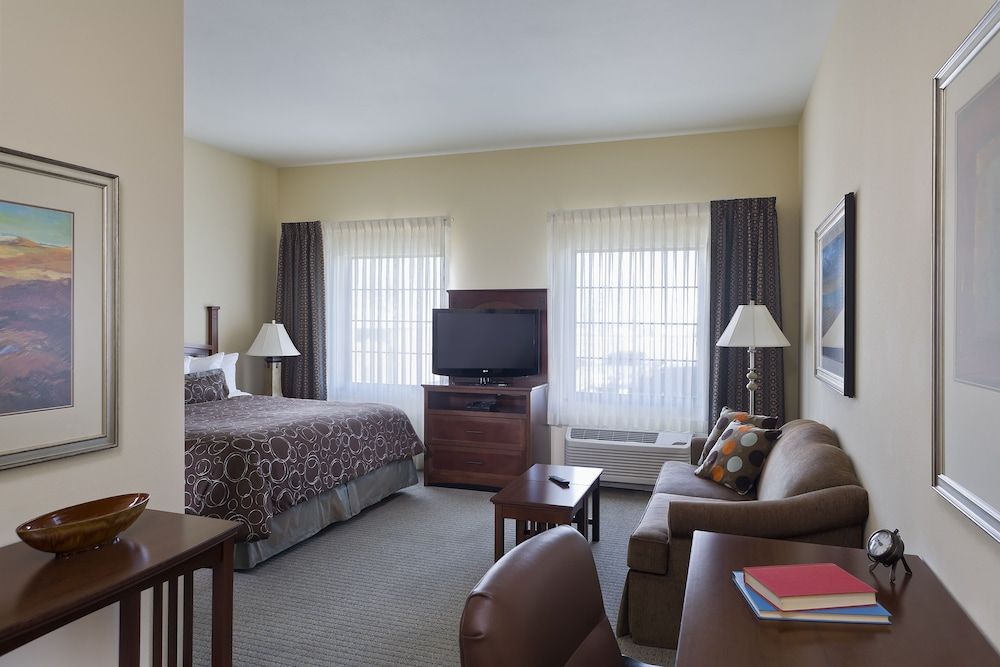 Studio Suite, 1 King Bed, Accessible (Comm, Tub)