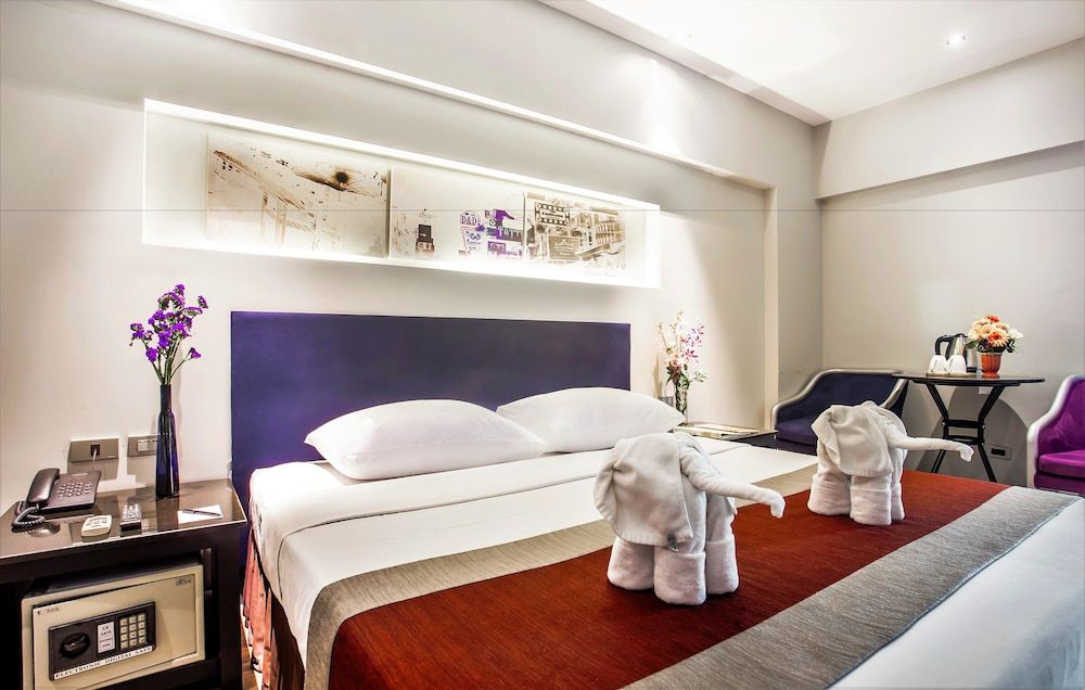 Nouvo City Hotel Superior Classic Double Room