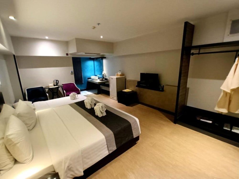 undefined Nouvo City Hotel 6