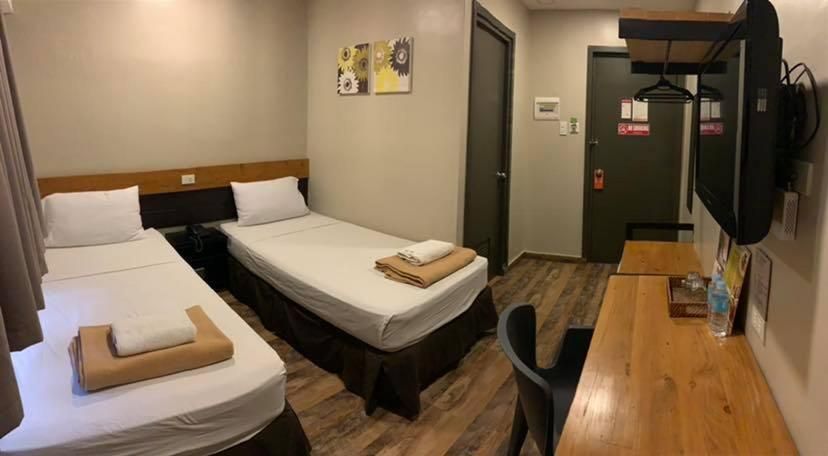 Cebu R Hotel – Capitol standard r 2