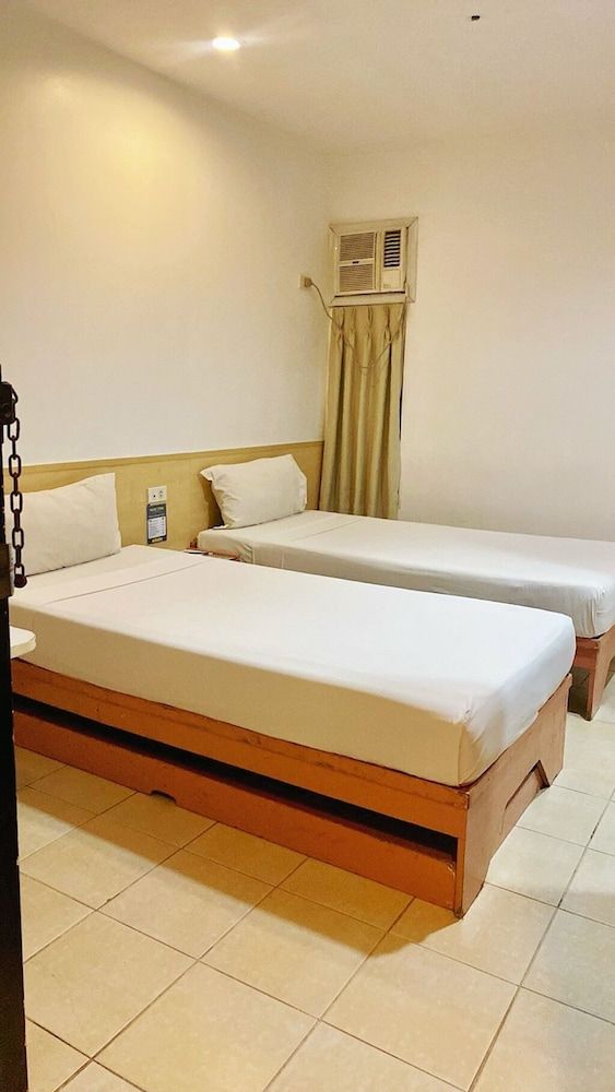 Hotel Pier Cuatro Standard Room 2