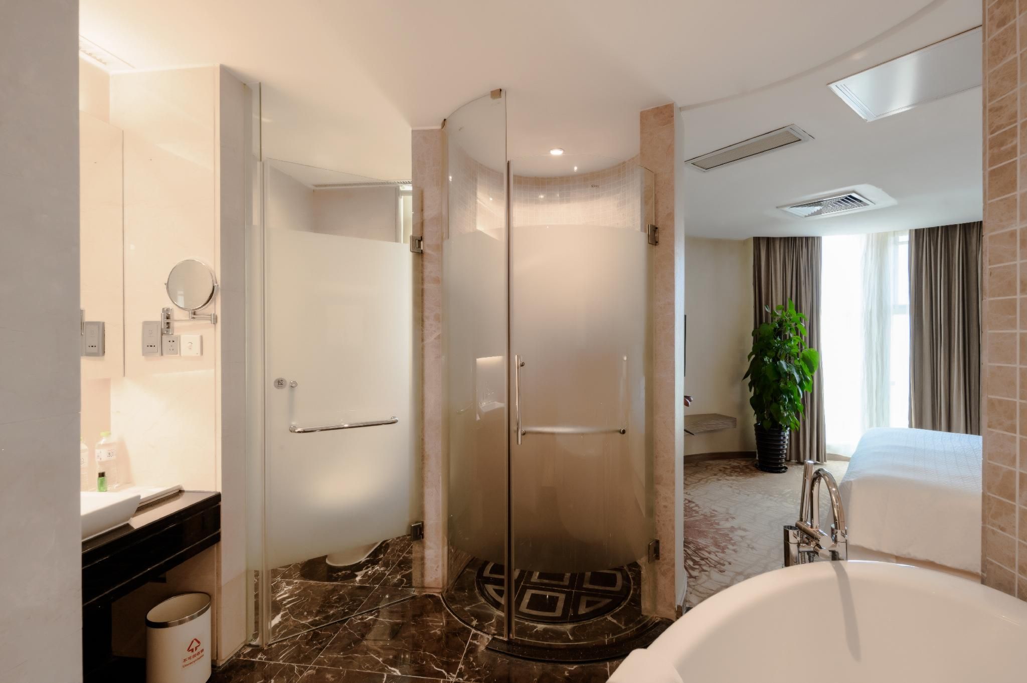 Superior Suite, 1 Bedroom Smaller Suite, 1 King