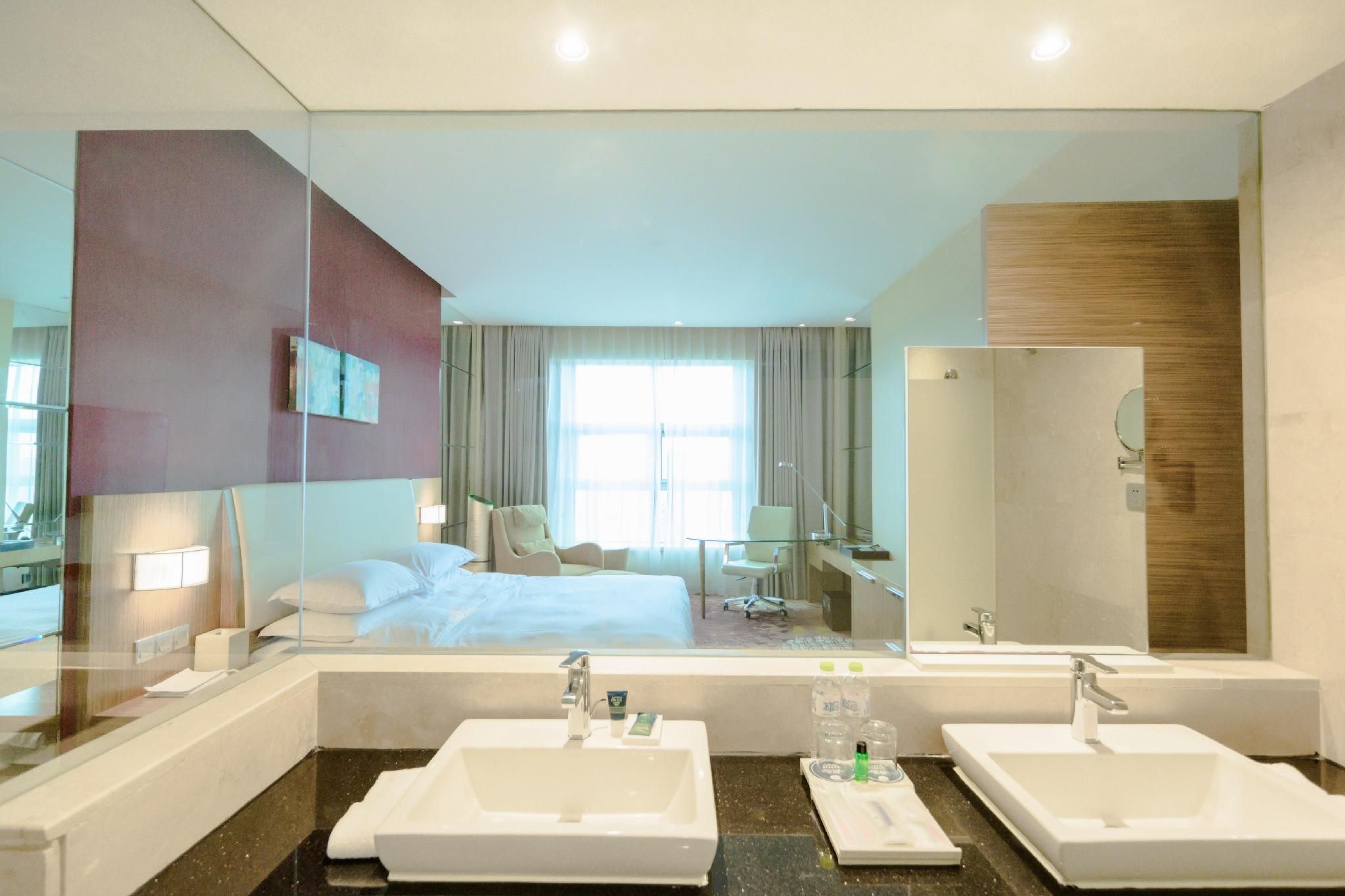 Executive Suite, 1 Bedroom Larger Suite, 1 King