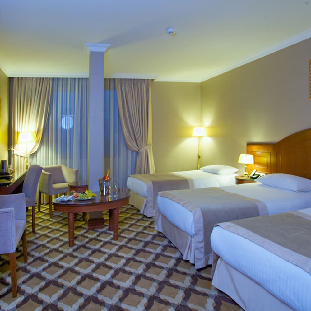 undefined Tilia Hotel 2