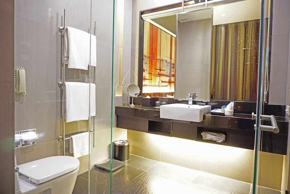 undefined PARK PLAZA BANGKOK SOI 18 6