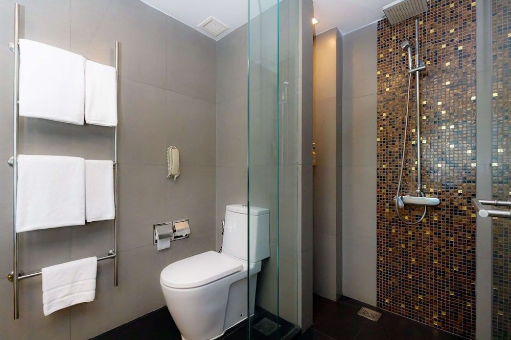 undefined PARK PLAZA BANGKOK SOI 18 7