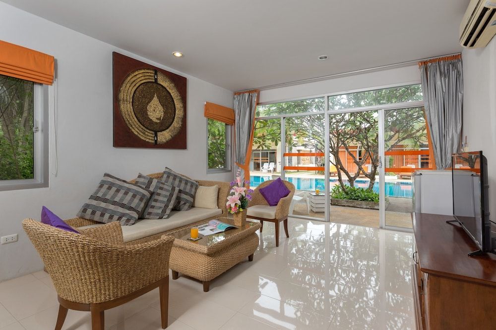 Phuket Sea Resort One Bedroom Pool Access 5