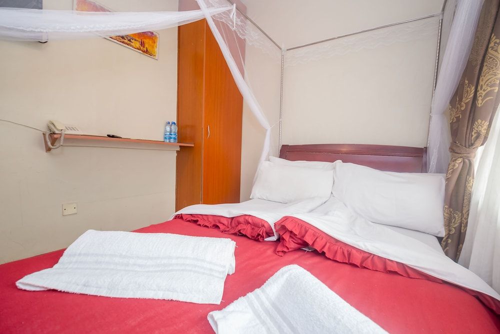 The Stand Leisure Hotel Basic Single Room 8