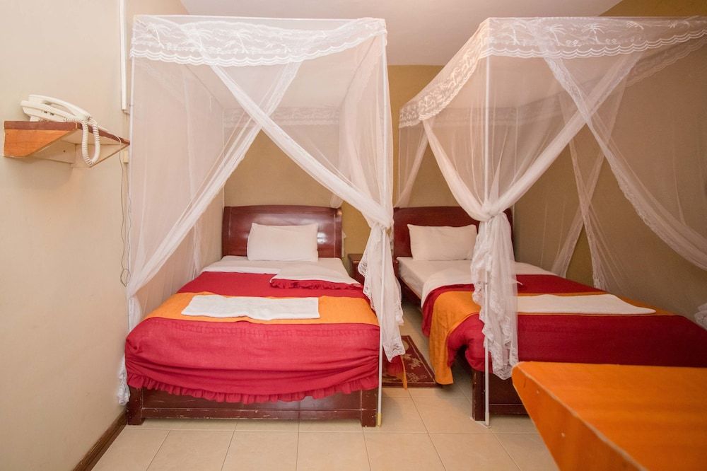 The Stand Leisure Hotel Deluxe Double Room, 2 Double Beds 7