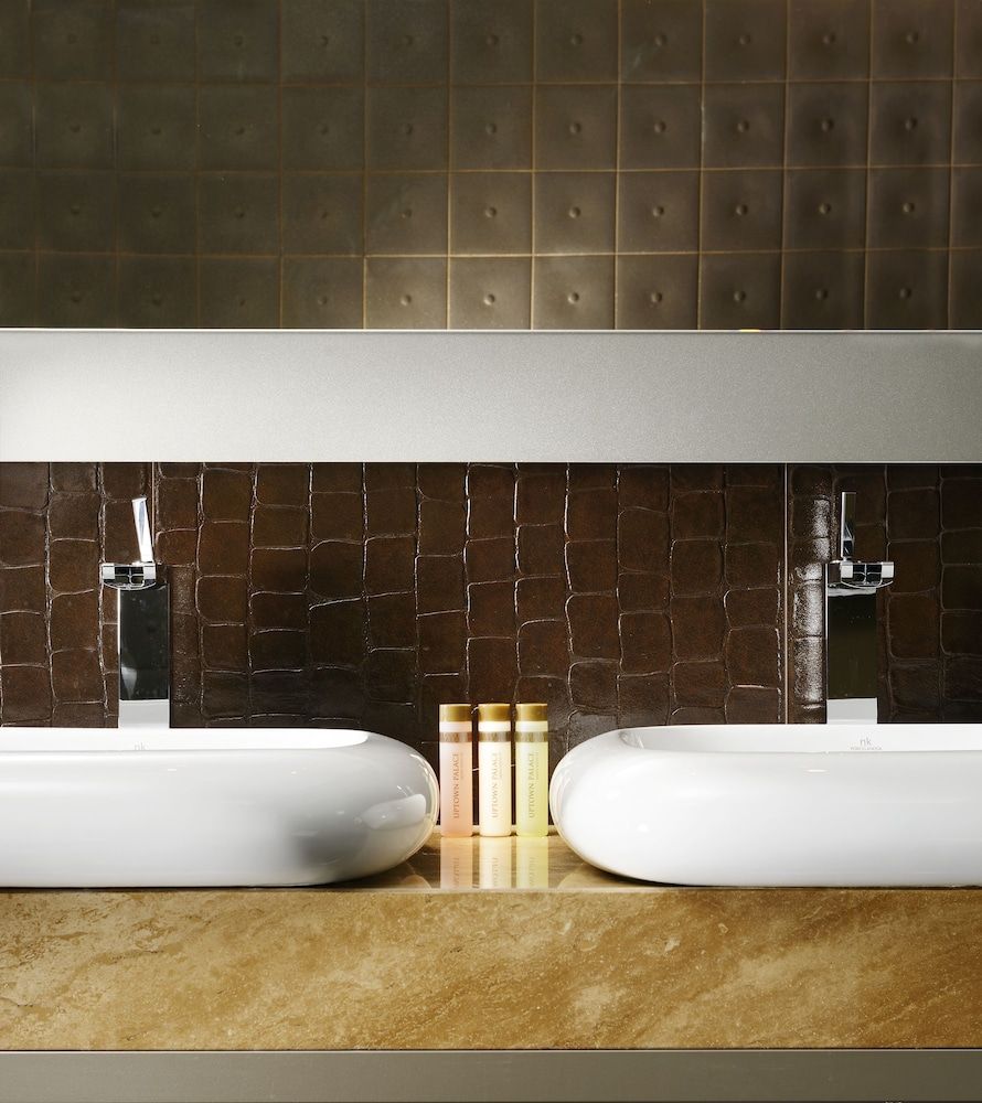 undefined Uptown Palace 7