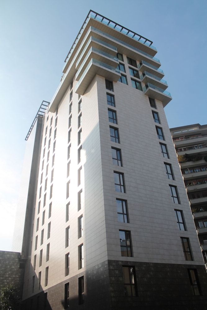 undefined Uptown Palace 3