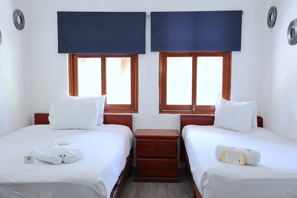 undefined Hotel Bosque Caribe , 5th Av Zone 4