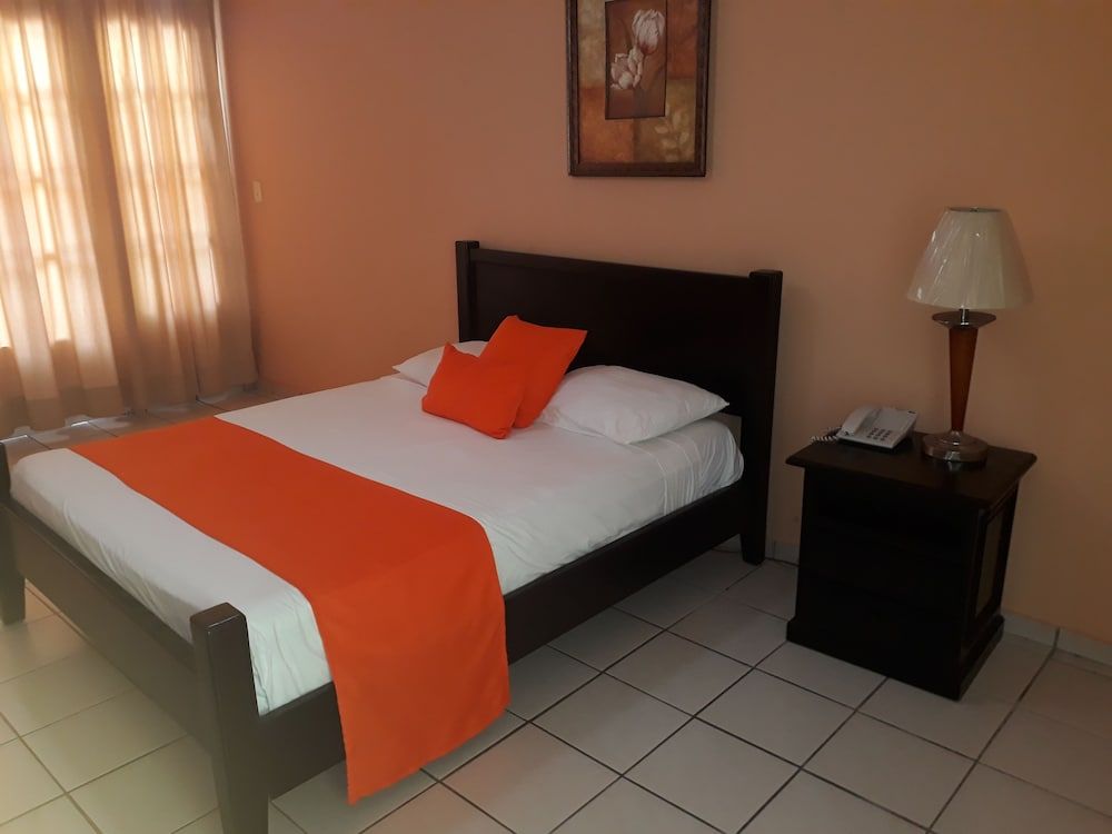 Terra Linda Resort Standard Room, 1 Queen Bed 3