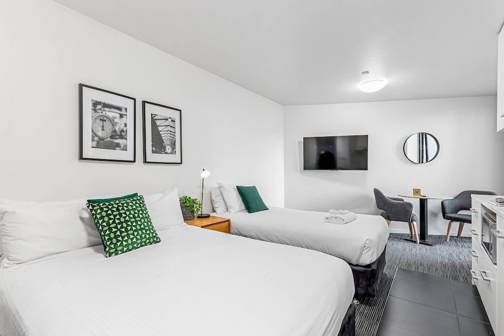 Quality Apartments North Melbourne Standard Room, Multiple Beds, Non Smoking 2