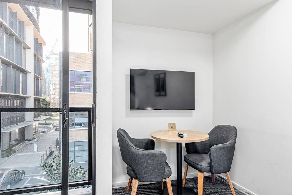 Quality Apartments North Melbourne Standard Room, 2 Twin Beds, Non Smoking 7