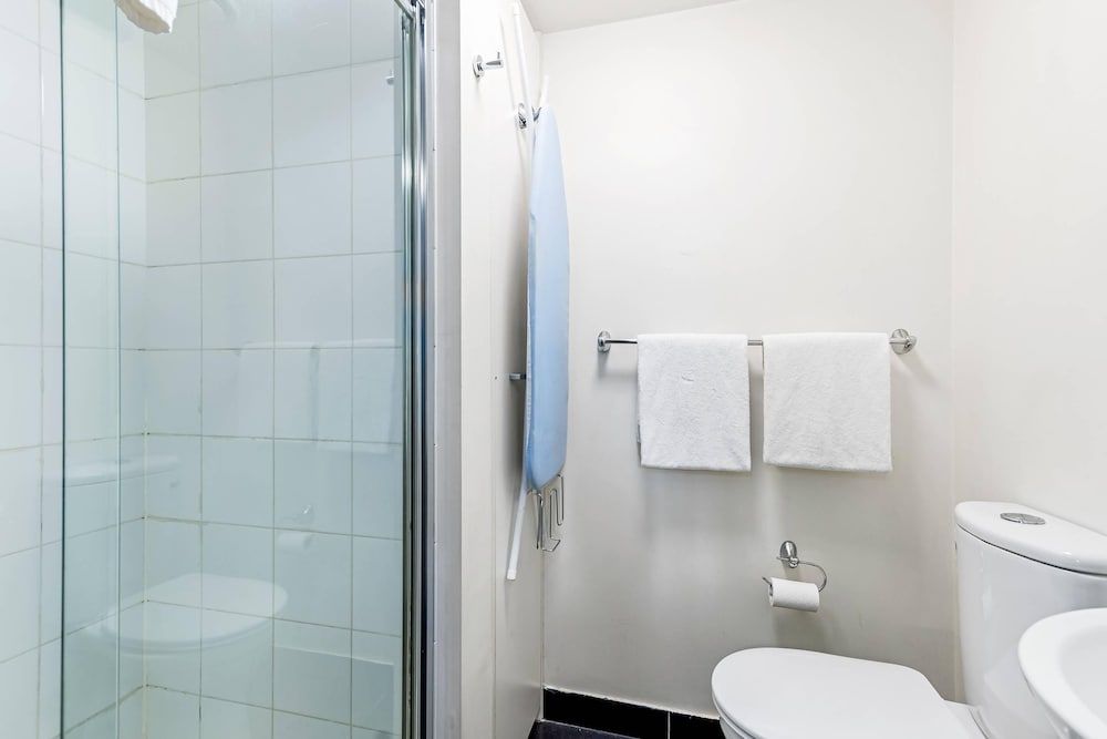 Quality Apartments North Melbourne Standard Room, 2 Twin Beds, Non Smoking 4