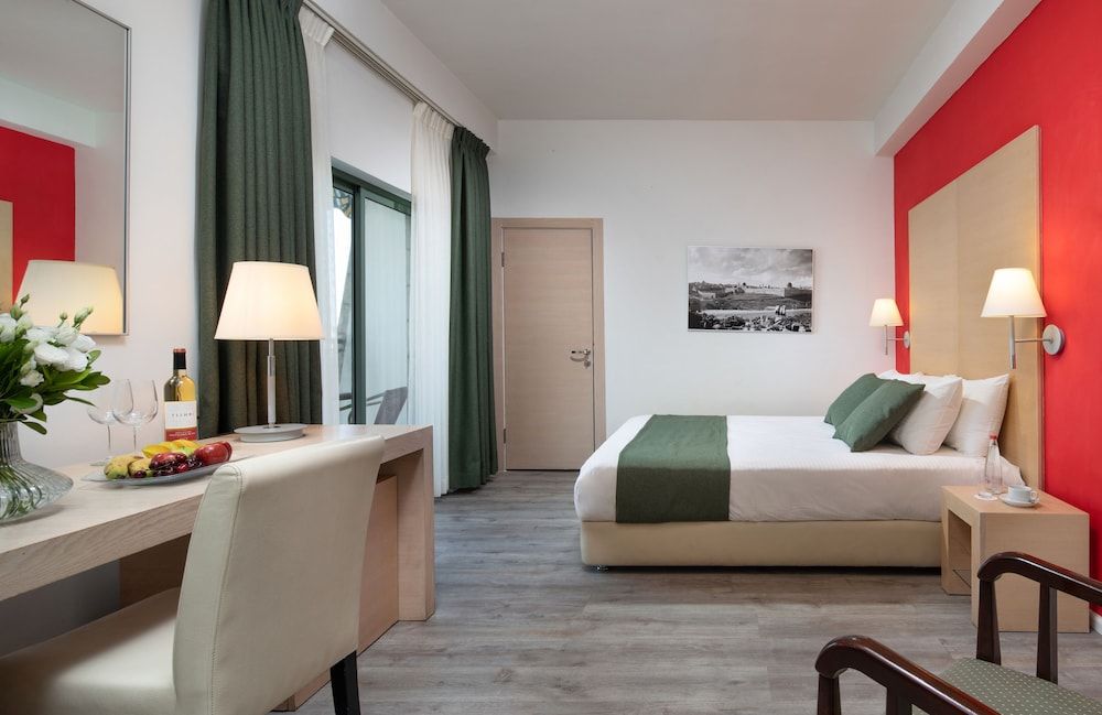 Legacy Hotel