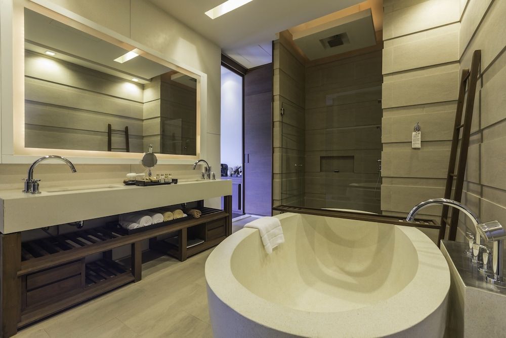 Cape Nidhra Hotel Hua Hin Garden Pool Suite 2