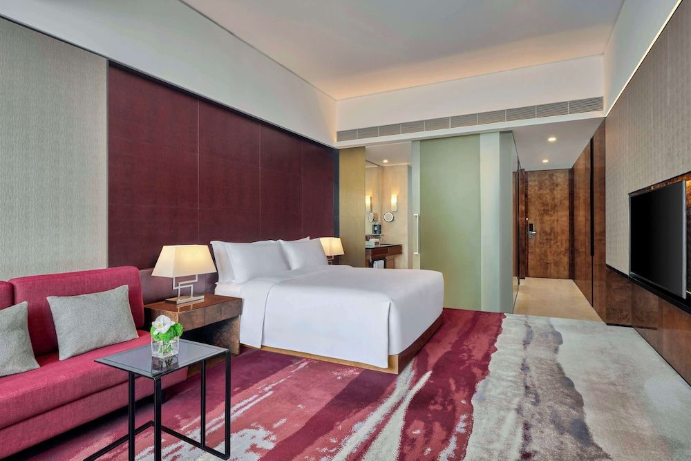 Hilton Guangzhou Tianhe Room (King hilton guestroom) 2