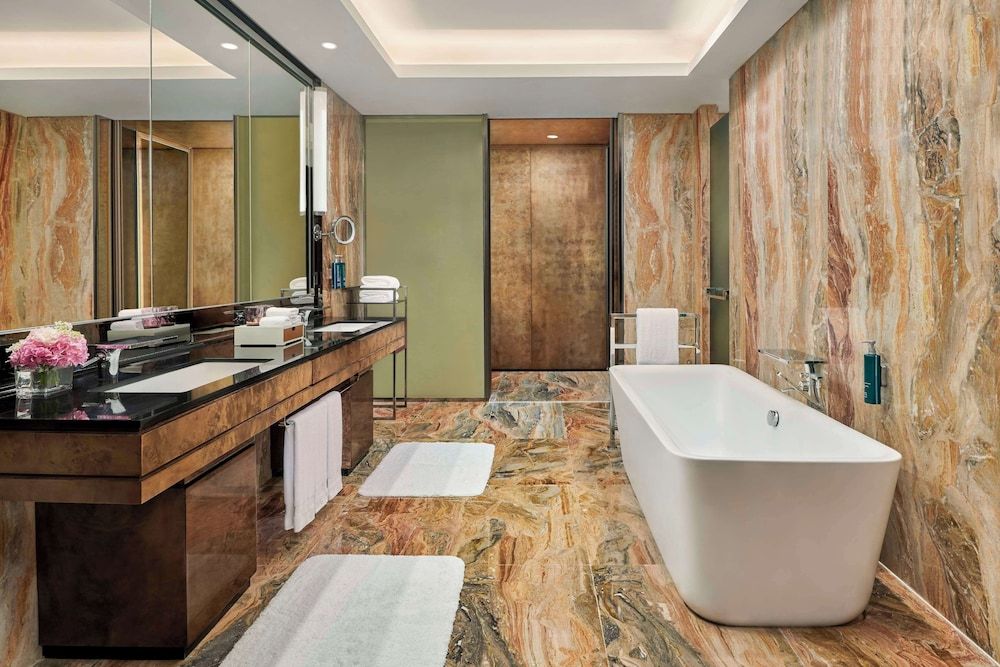 undefined Hilton Guangzhou Tianhe 8