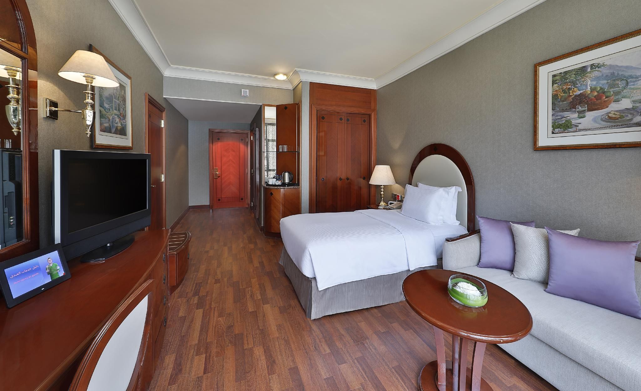 King Guest Room With Parial Haram