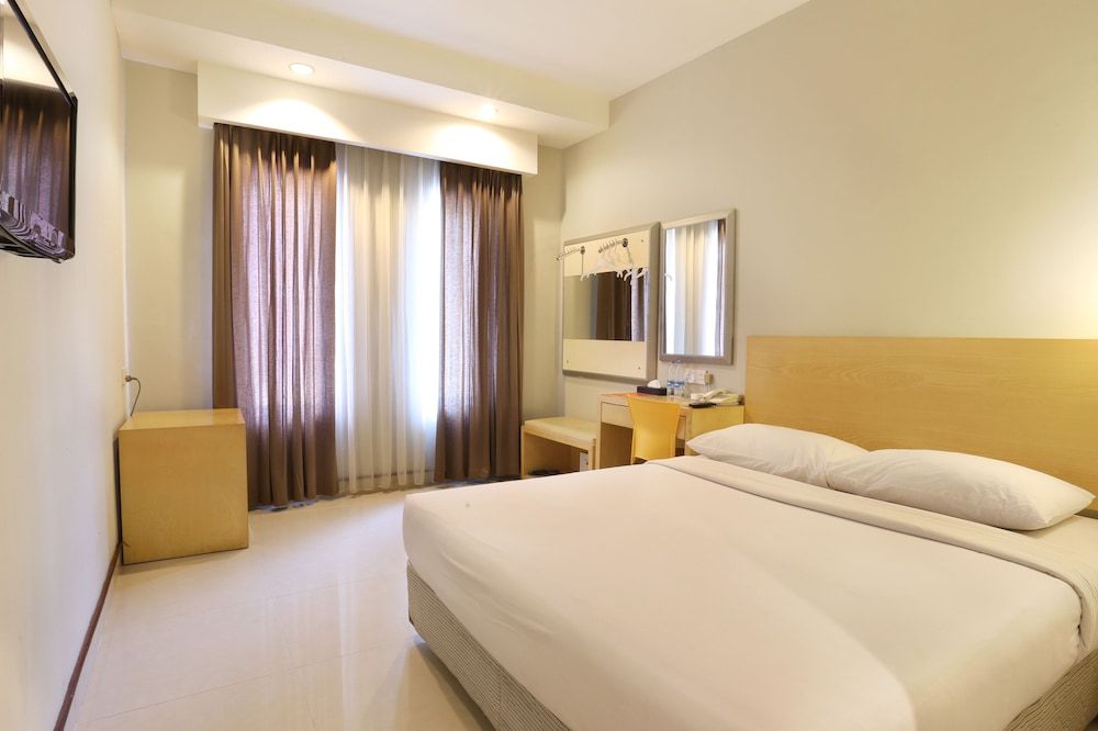 undefined Triniti Hotel Batam 2